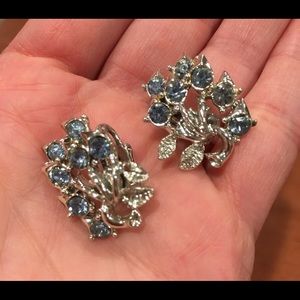 💞Bundle💞 Vintage Blue Clip On Earrings
